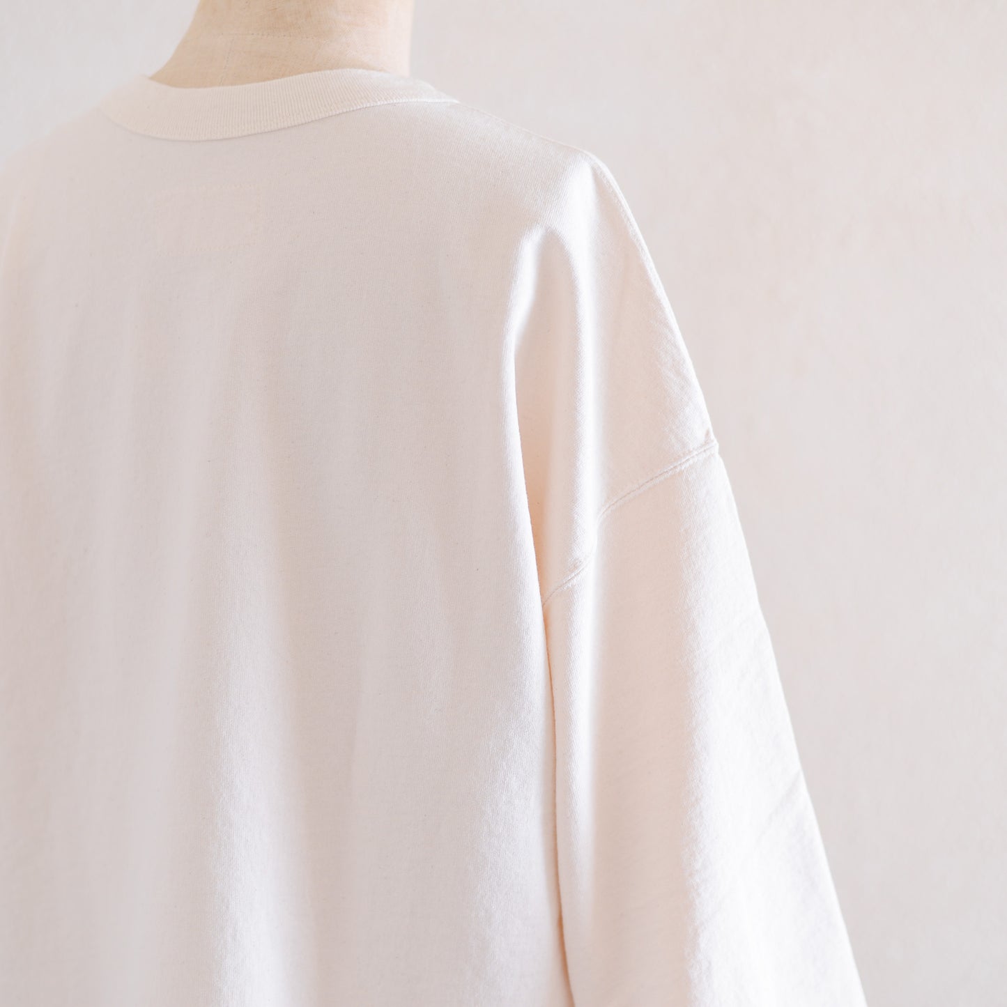 Cotton fleece box pullover in off-white