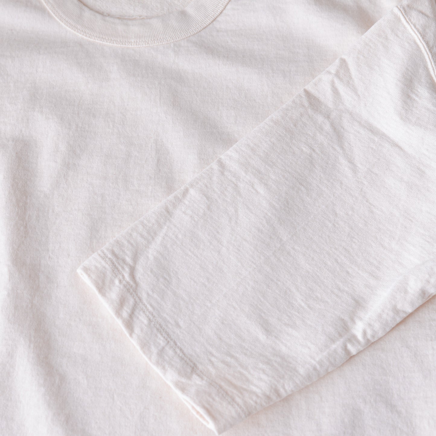 Cotton fleece box pullover in off-white