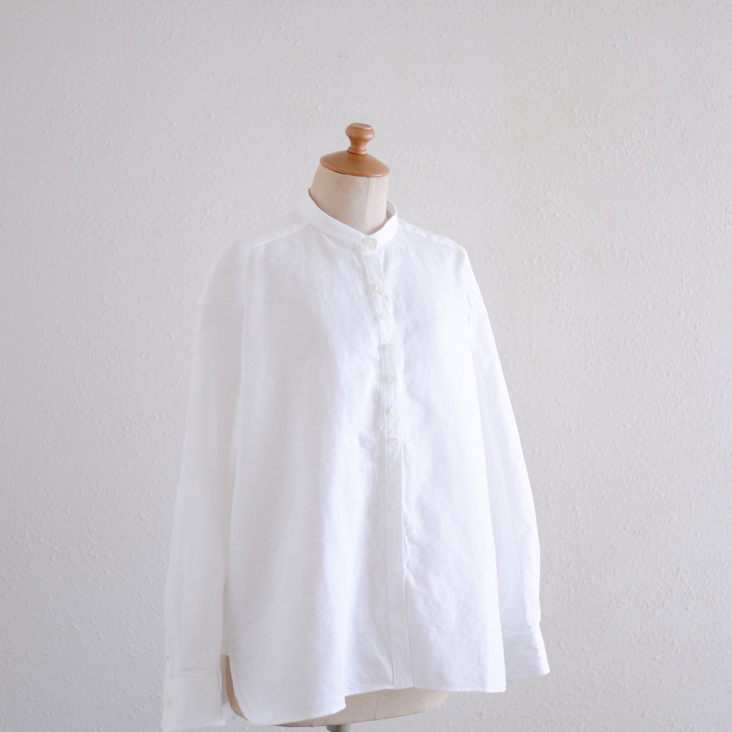 Linen cotton band collar shirt Off White