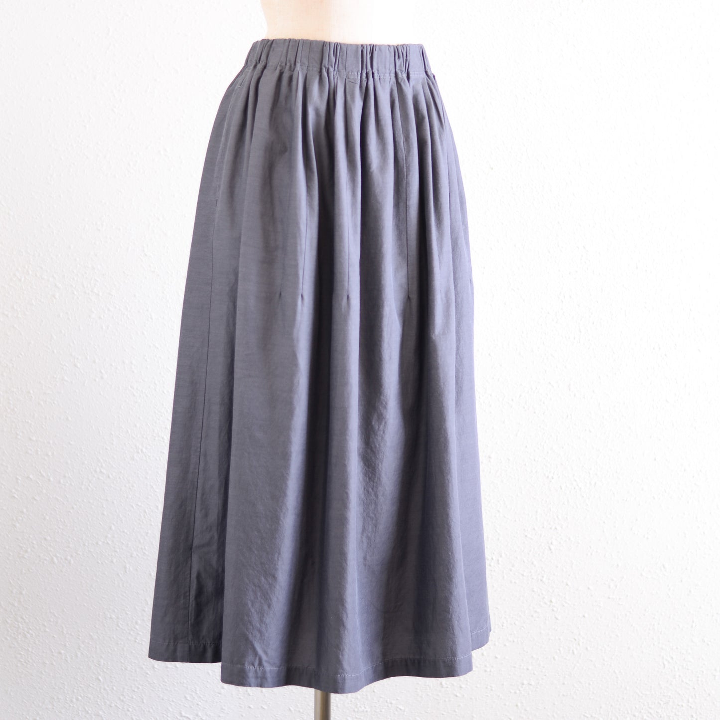 Cotton Cupro Wool Tuck Easy Skirt in Charcoal Grey