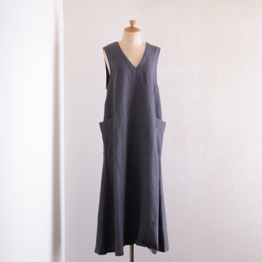 リネンVネックフレアジャンパースカート Charcoal Gray