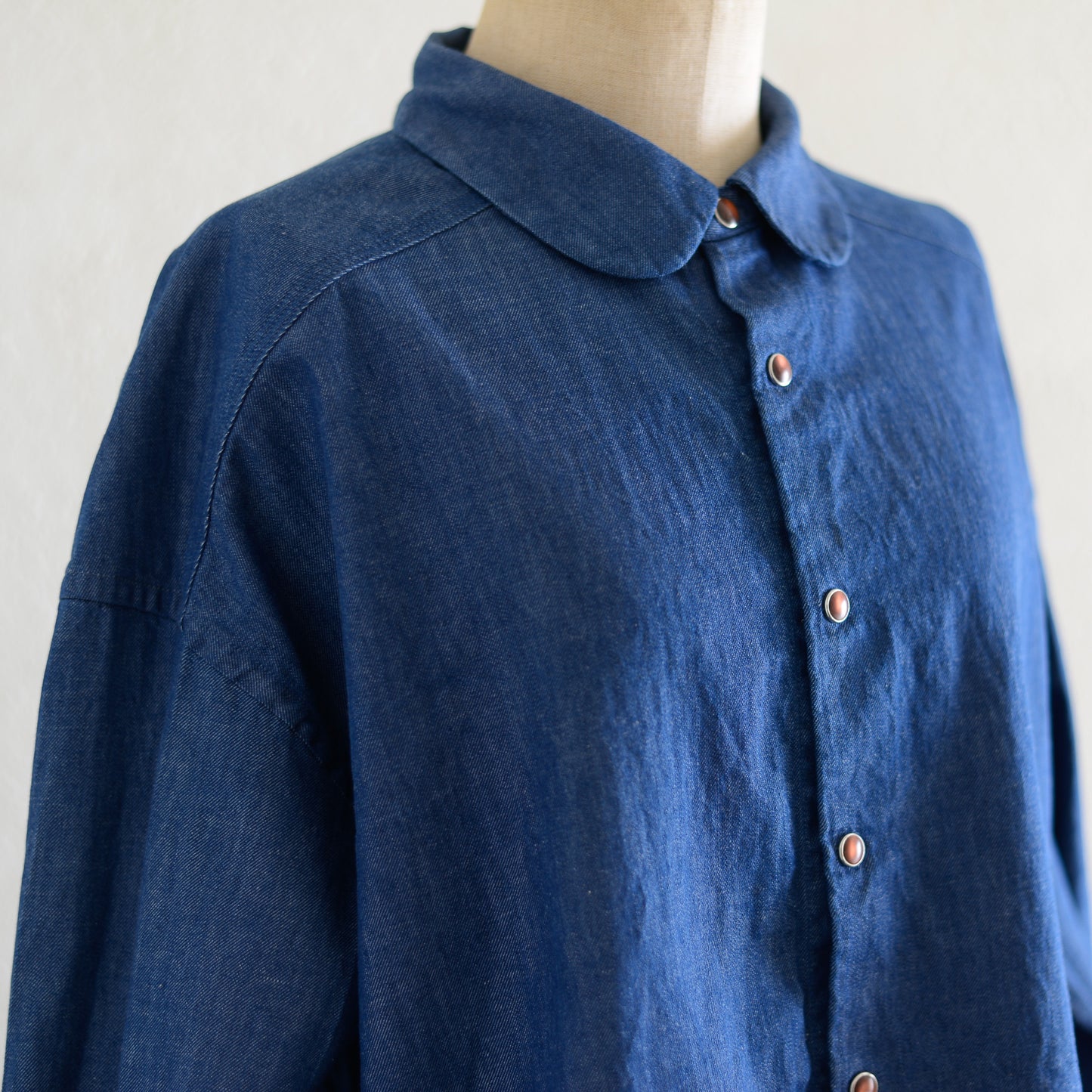 Cotton denim round collar shirt Blue