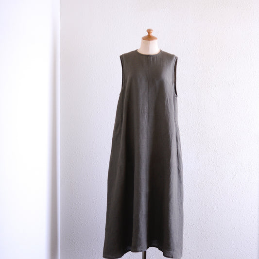 リネンスリーブレスロングワンピース Charcoal Gray