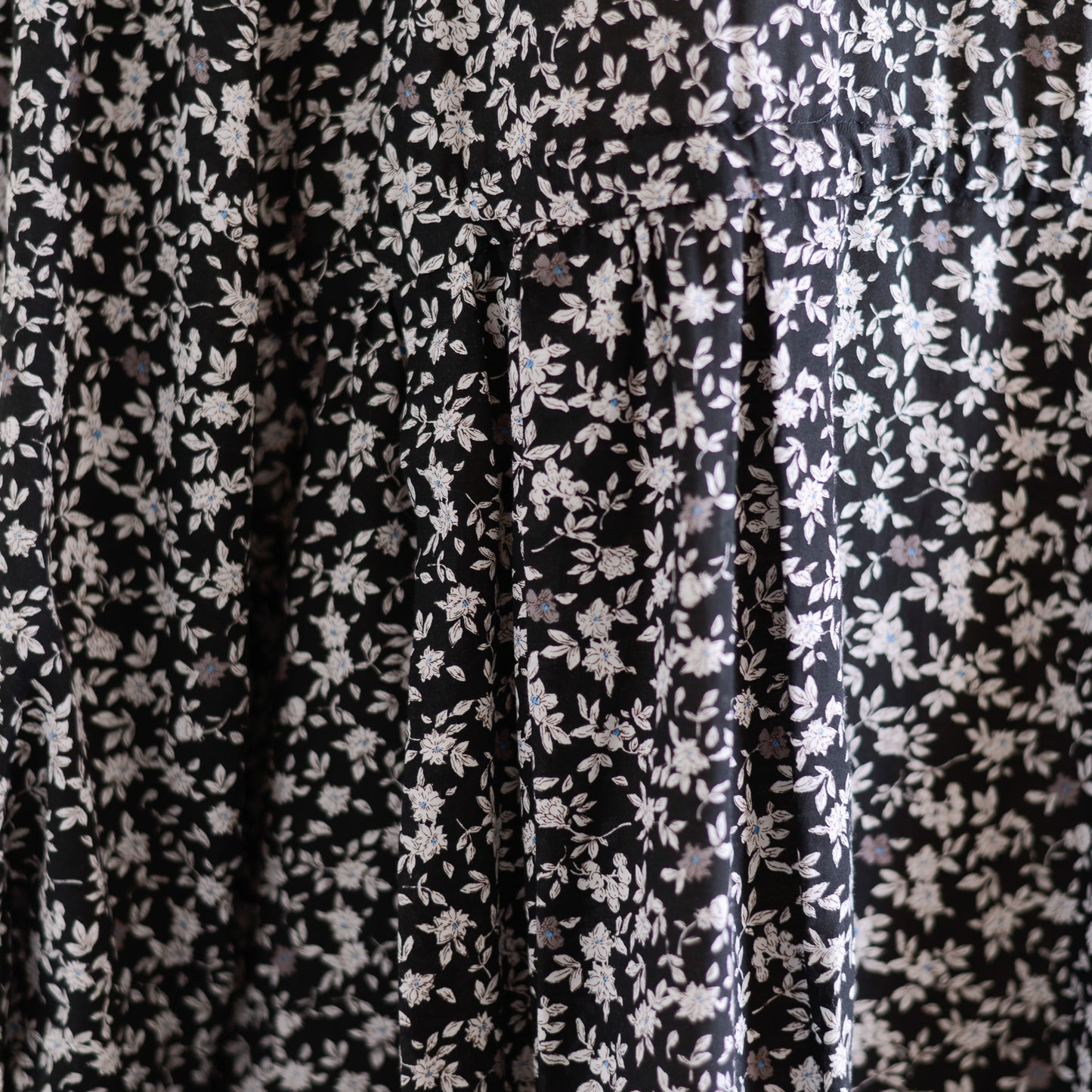 コットンキュプラフラワー２ウェイワンピース Black