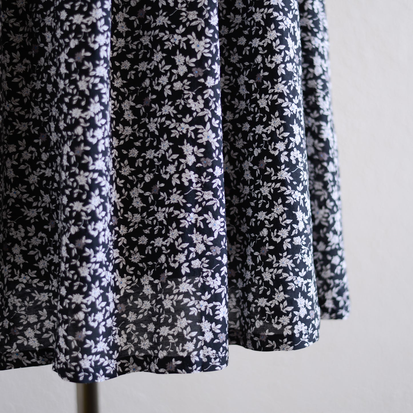 コットンキュプラフラワースカート Black