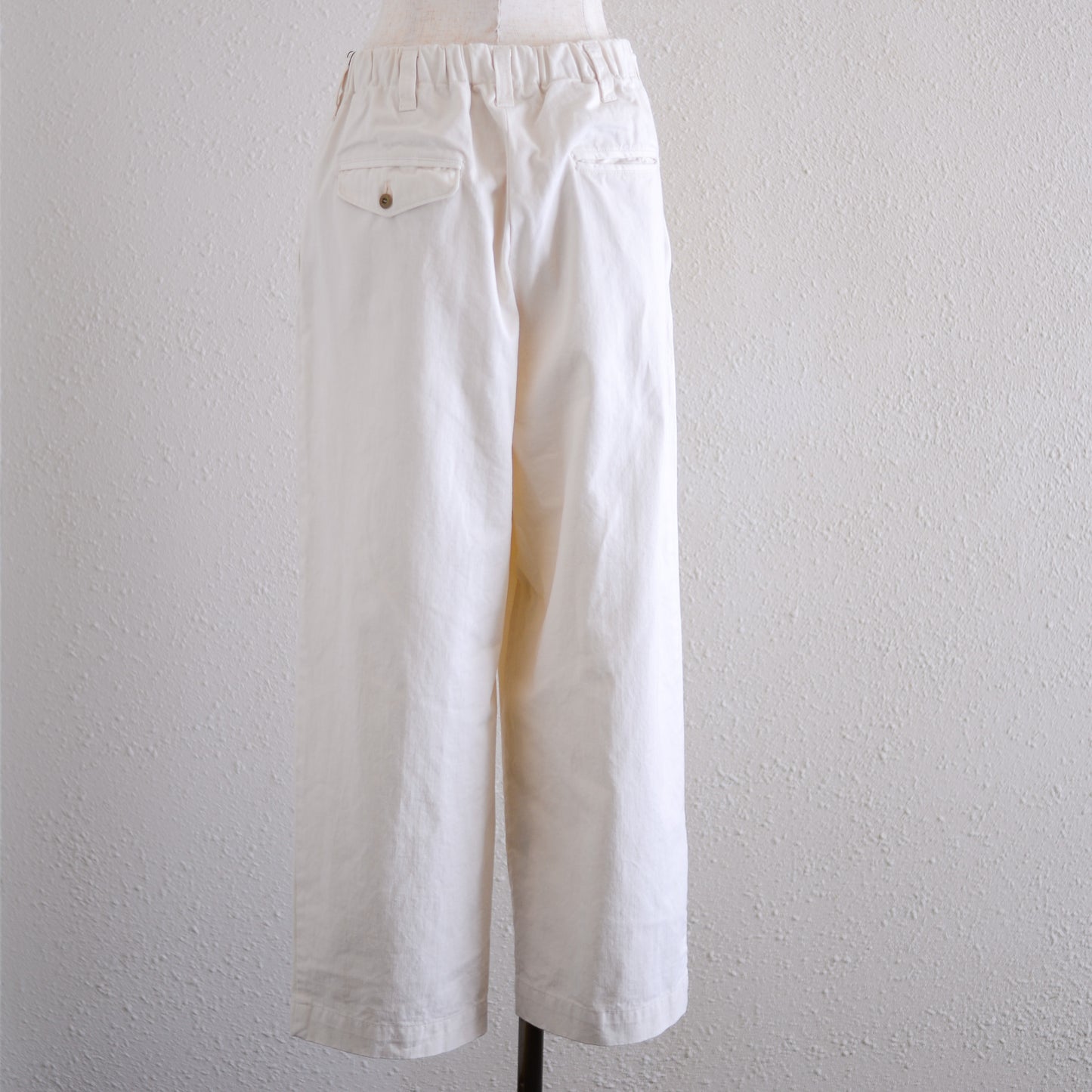 コットンテーパードチノパンツ Ivory