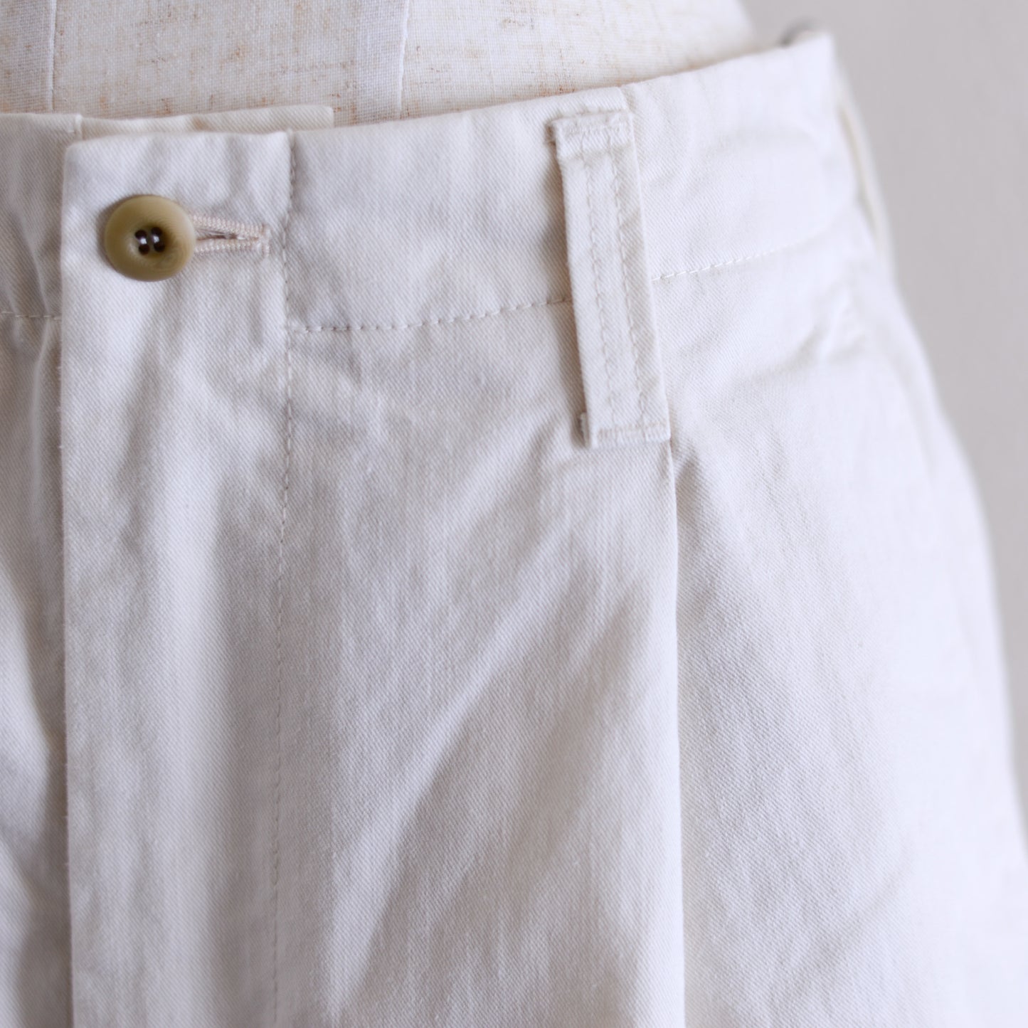 コットンテーパードチノパンツ Ivory