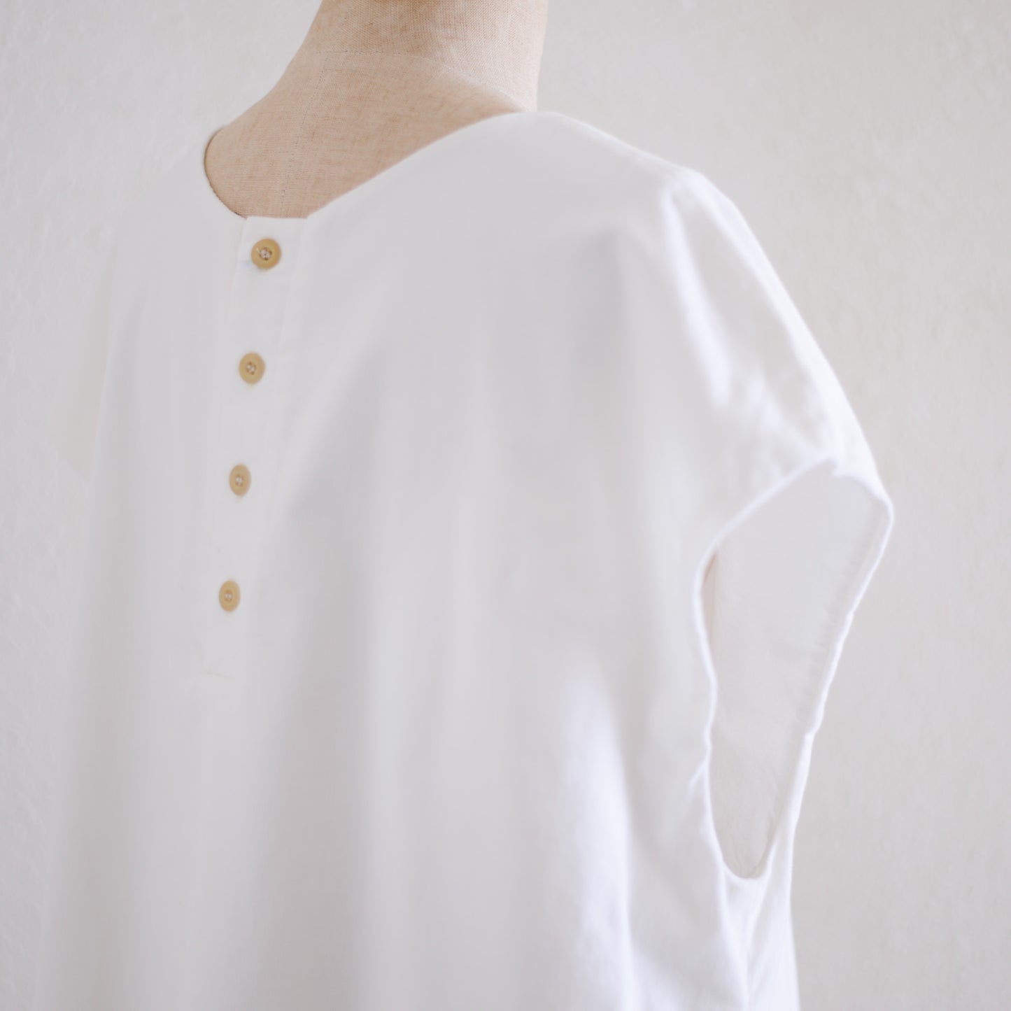 コットン２ウェイVネックベスト Off White