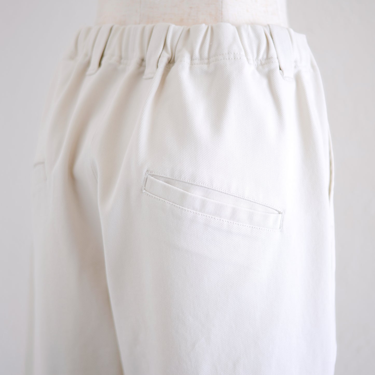 オーガニックコットンマチポケットアンクルパンツ Ivory