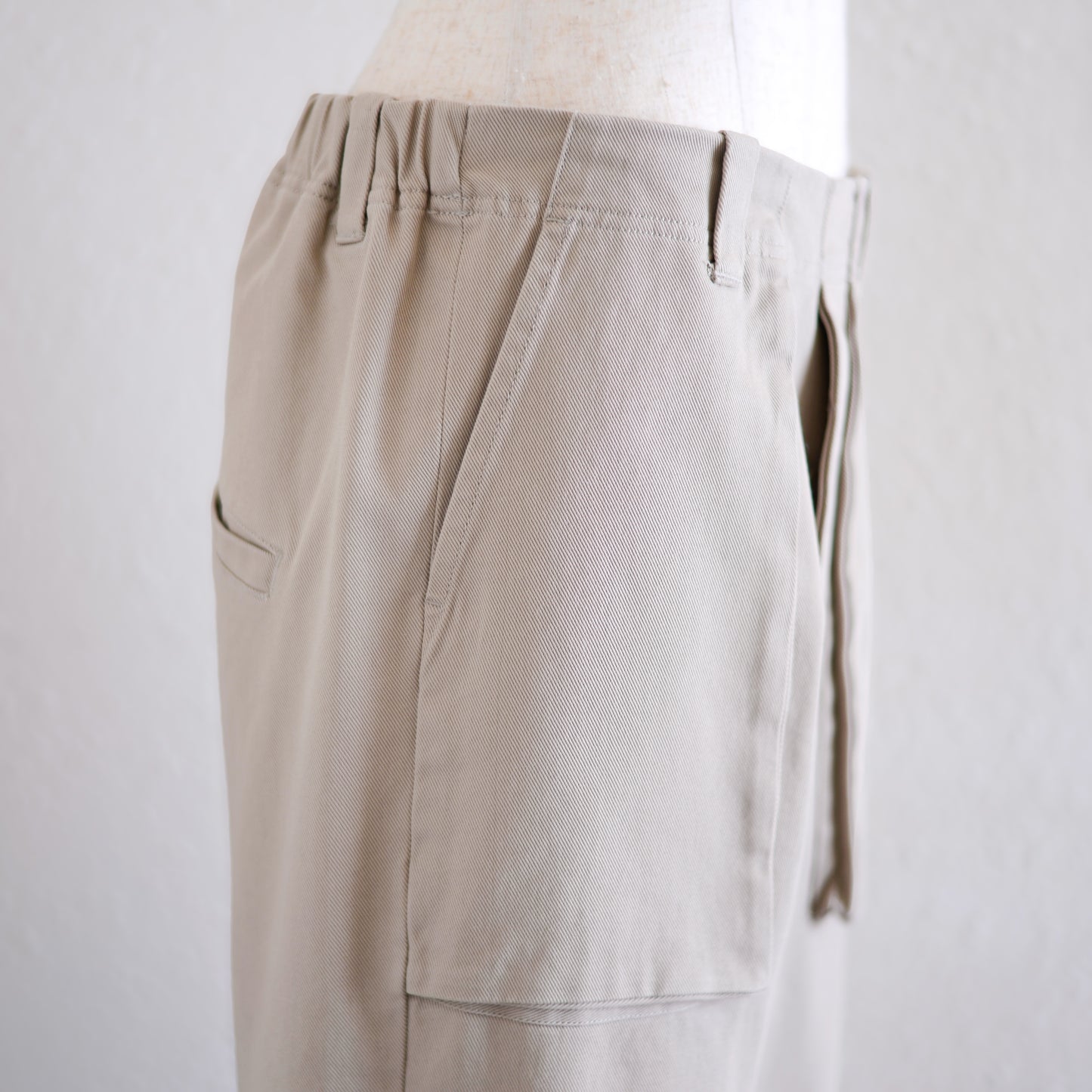オーガニックコットンマチポケットアンクルパンツ Beige