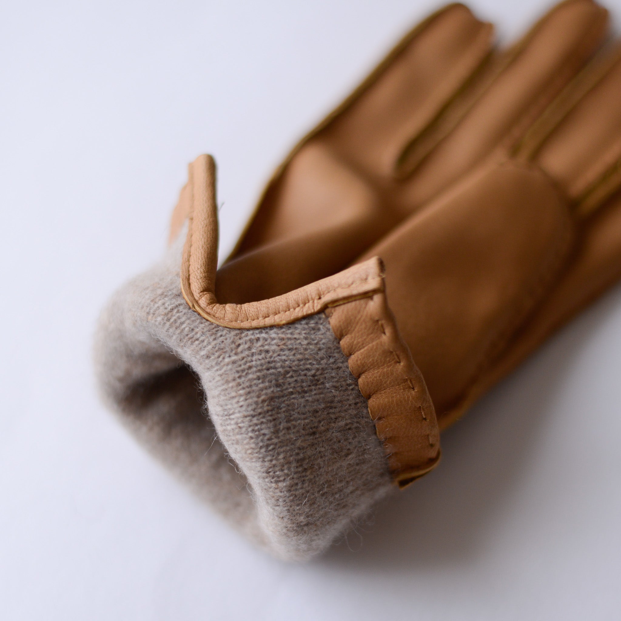 カシミアライニングディアレザーグローブ Beige – MAR ONLINE STORE