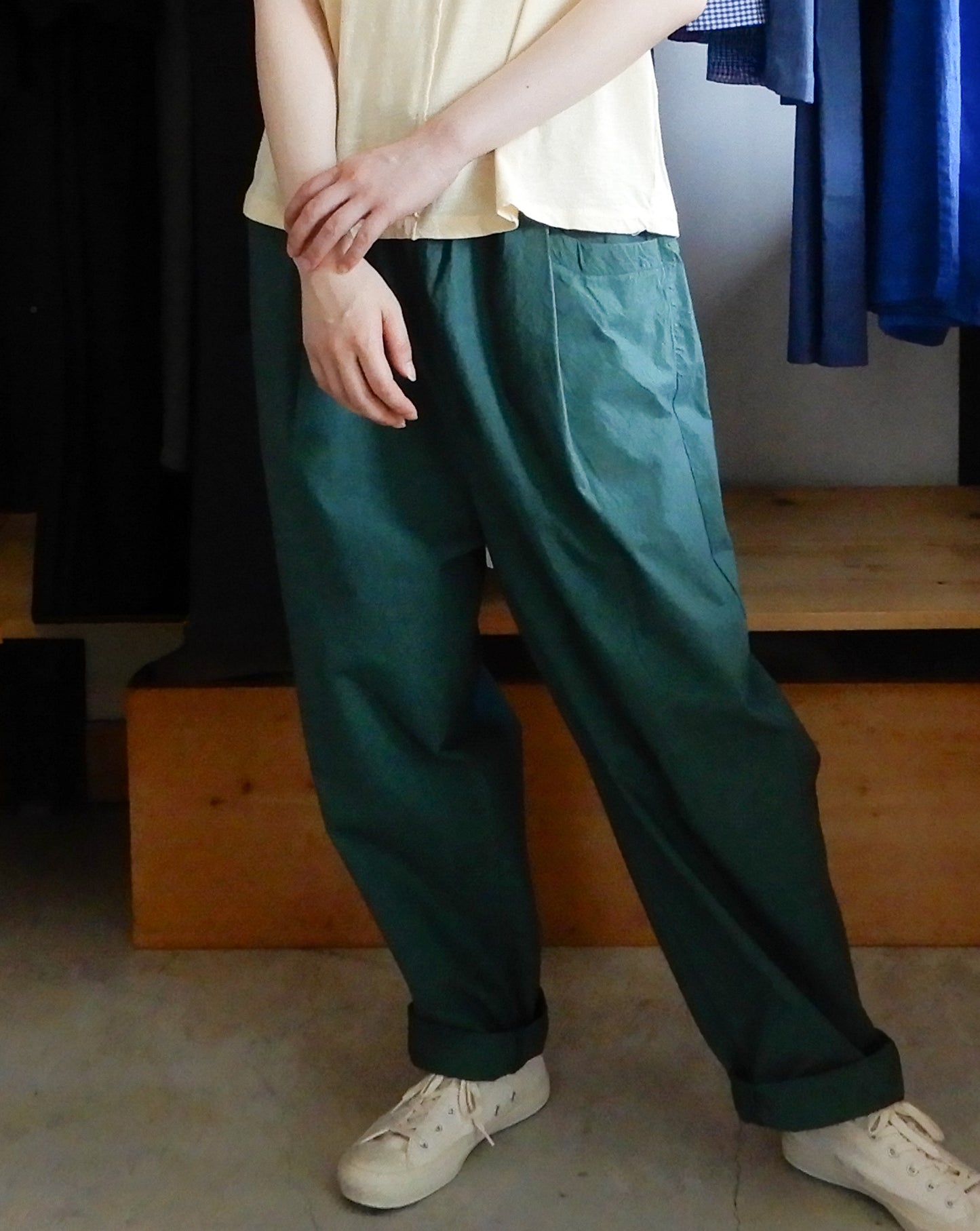 コットンオーバルテーパードパンツ Green