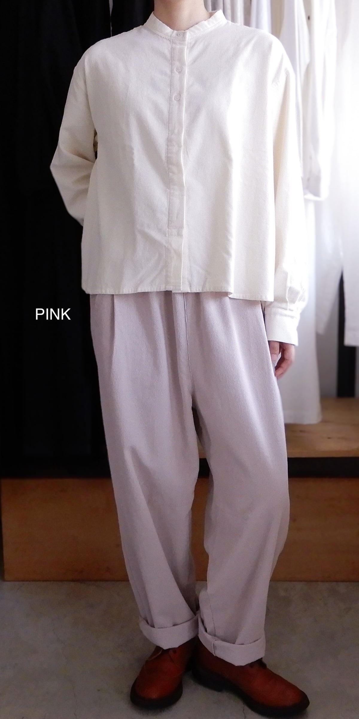 コットンイージーバレルパンツ 生成