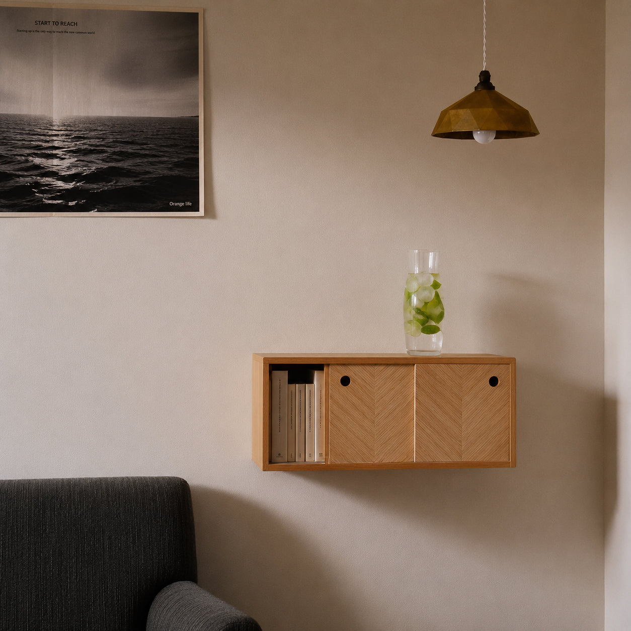 Herringbone shelf